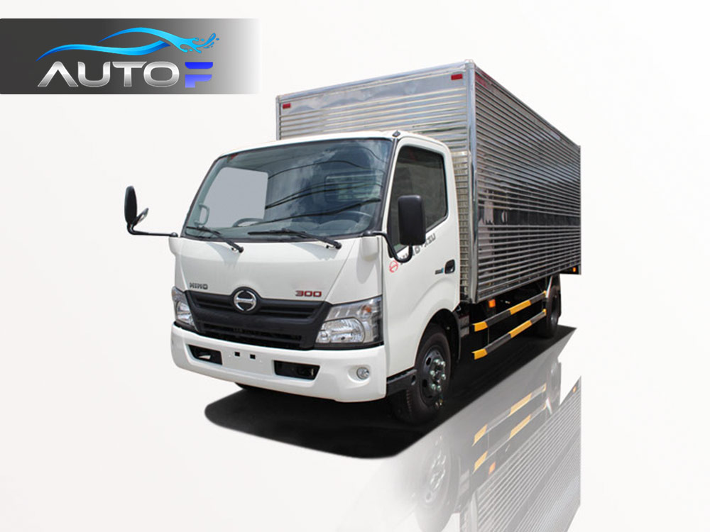 Xe tải Hino XZU342L (3.5T & 5T - dài 4.5m) thùng kín inox
